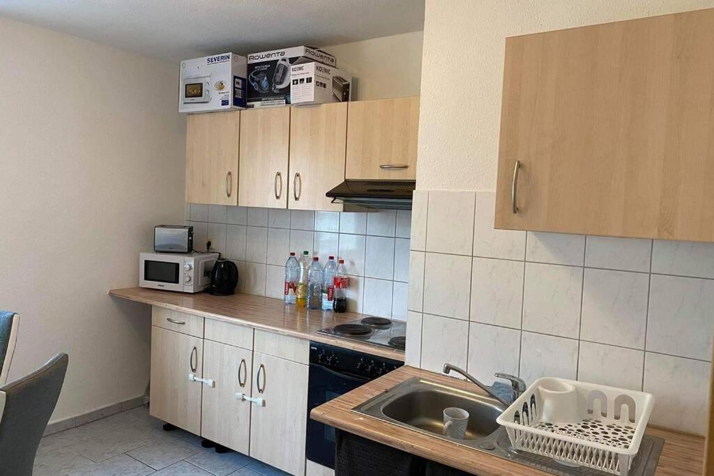 Beste Lage In Rostock: 2-Zimmerwohnung Mit Balkon Im 1.Og Экстерьер фото