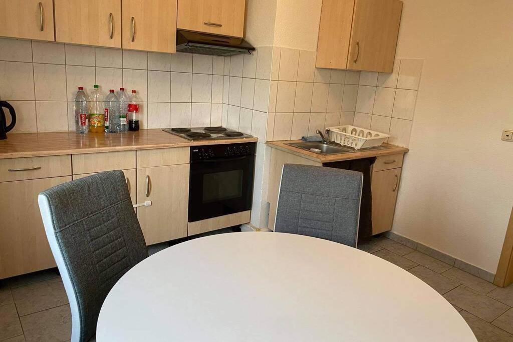 Beste Lage In Rostock: 2-Zimmerwohnung Mit Balkon Im 1.Og Экстерьер фото